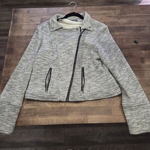 Stylish Heather Gray Women's Blazer with Black Trim